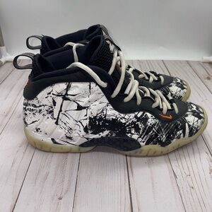 Nike Air Foamposite One Shattered Backboard Black White
